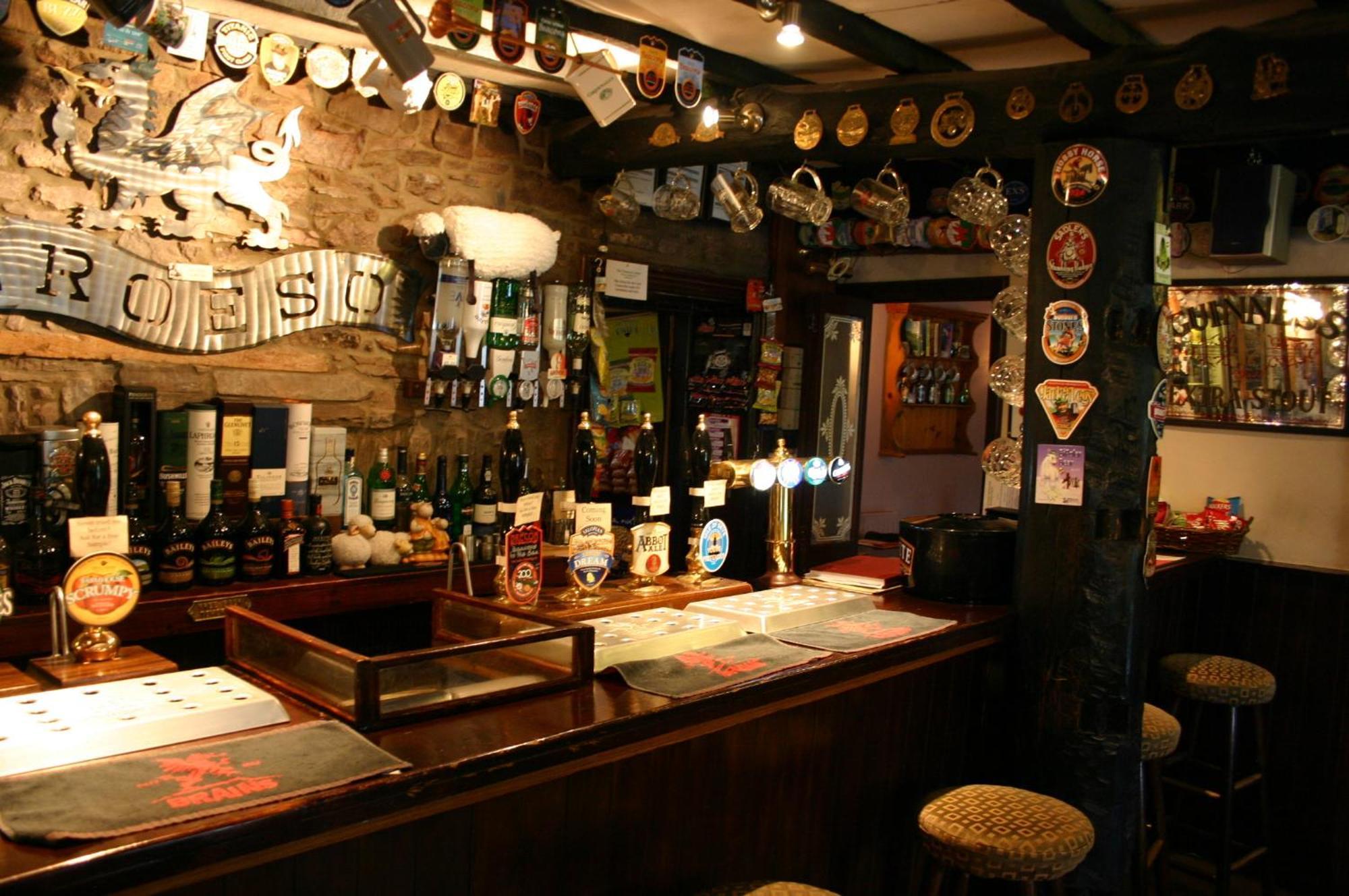 The Tanners Arms Hotel Devynock Buitenkant foto