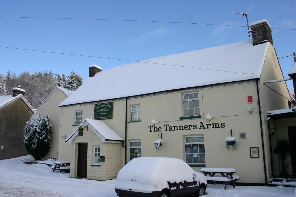 The Tanners Arms Hotel Devynock Buitenkant foto