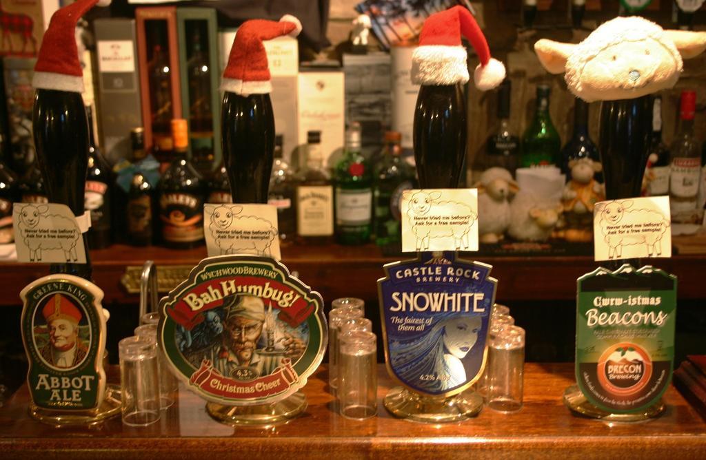 The Tanners Arms Hotel Devynock Buitenkant foto
